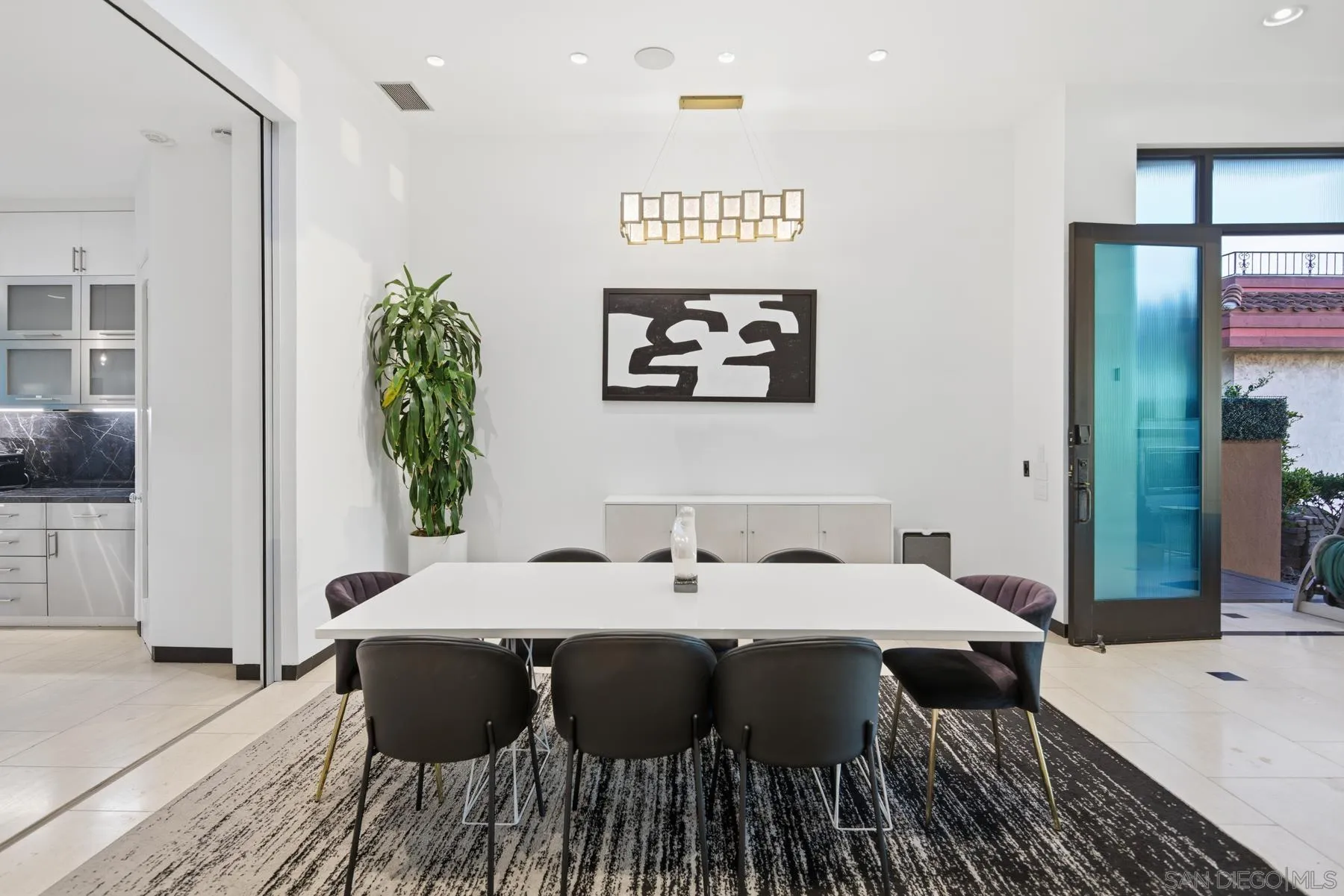 https://cdn.realtyfeed.com/cdn/127/260011095/f3b07966e53cb1b6404b40e545e28dfc.webp
