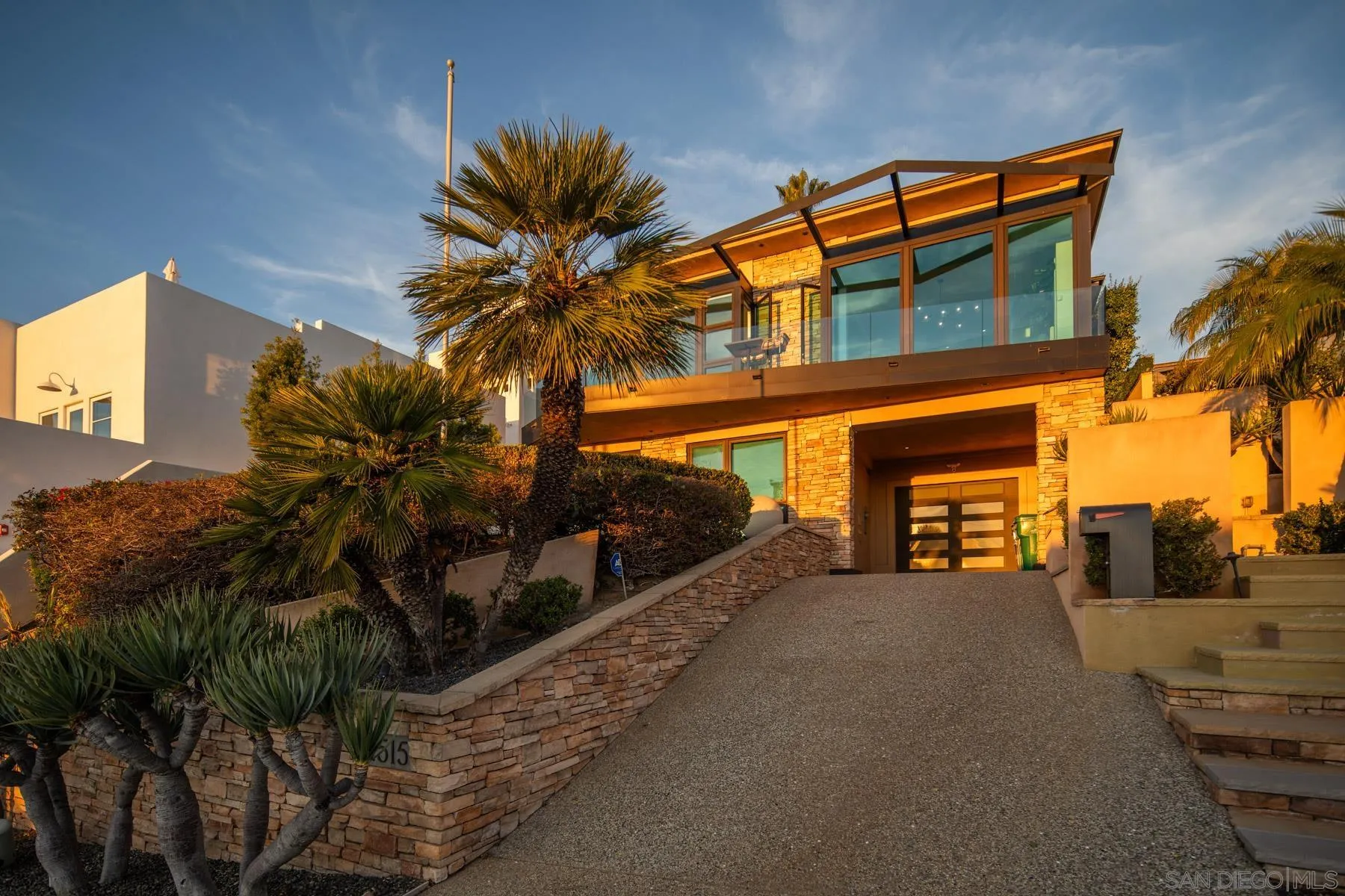 https://cdn.realtyfeed.com/cdn/127/260011095/fb008a4576eddcca7cd3ff849e73d4b9.webp