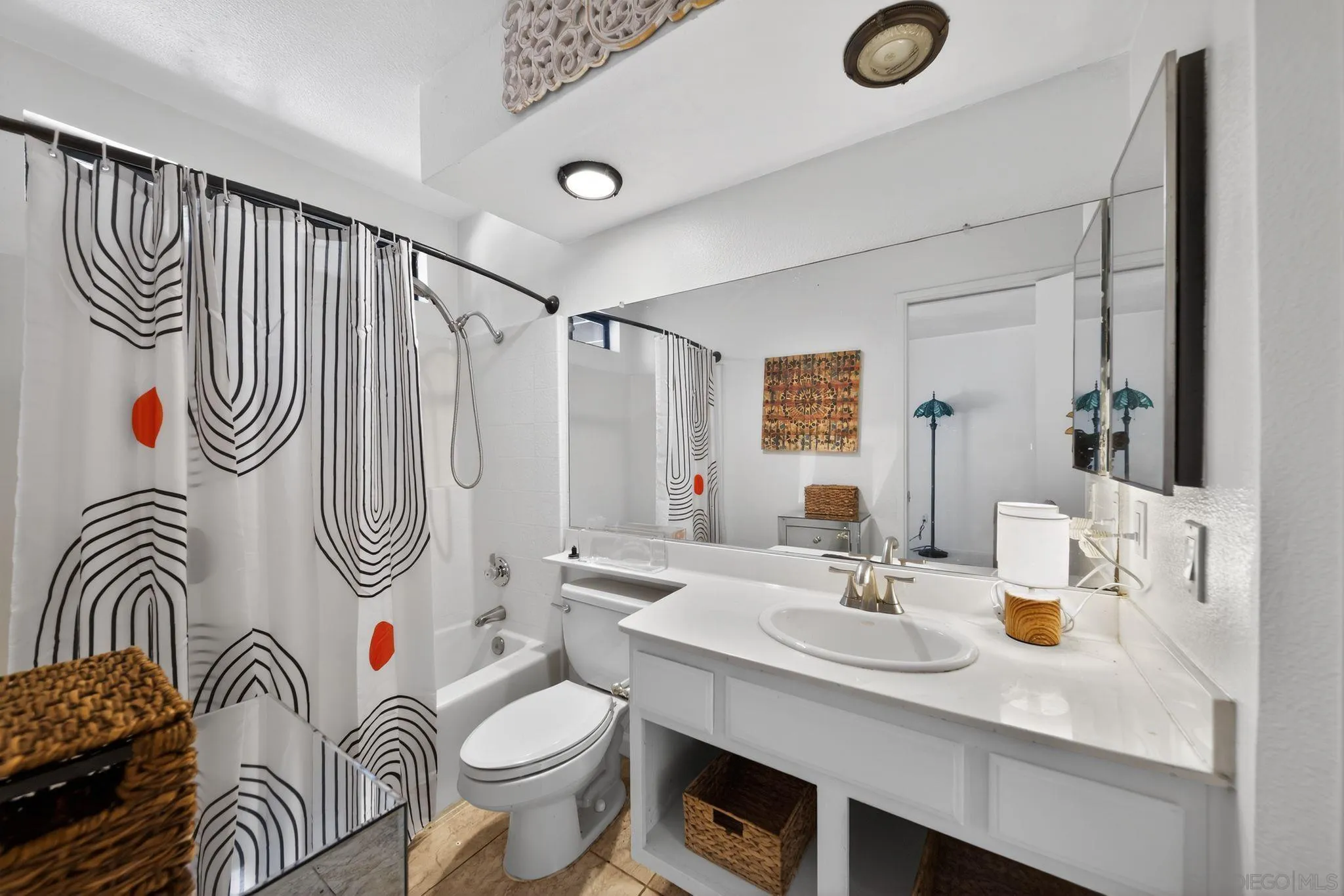 https://cdn.realtyfeed.com/cdn/127/260011096/2c09809137a19031eccfb95ebca6ff95.webp