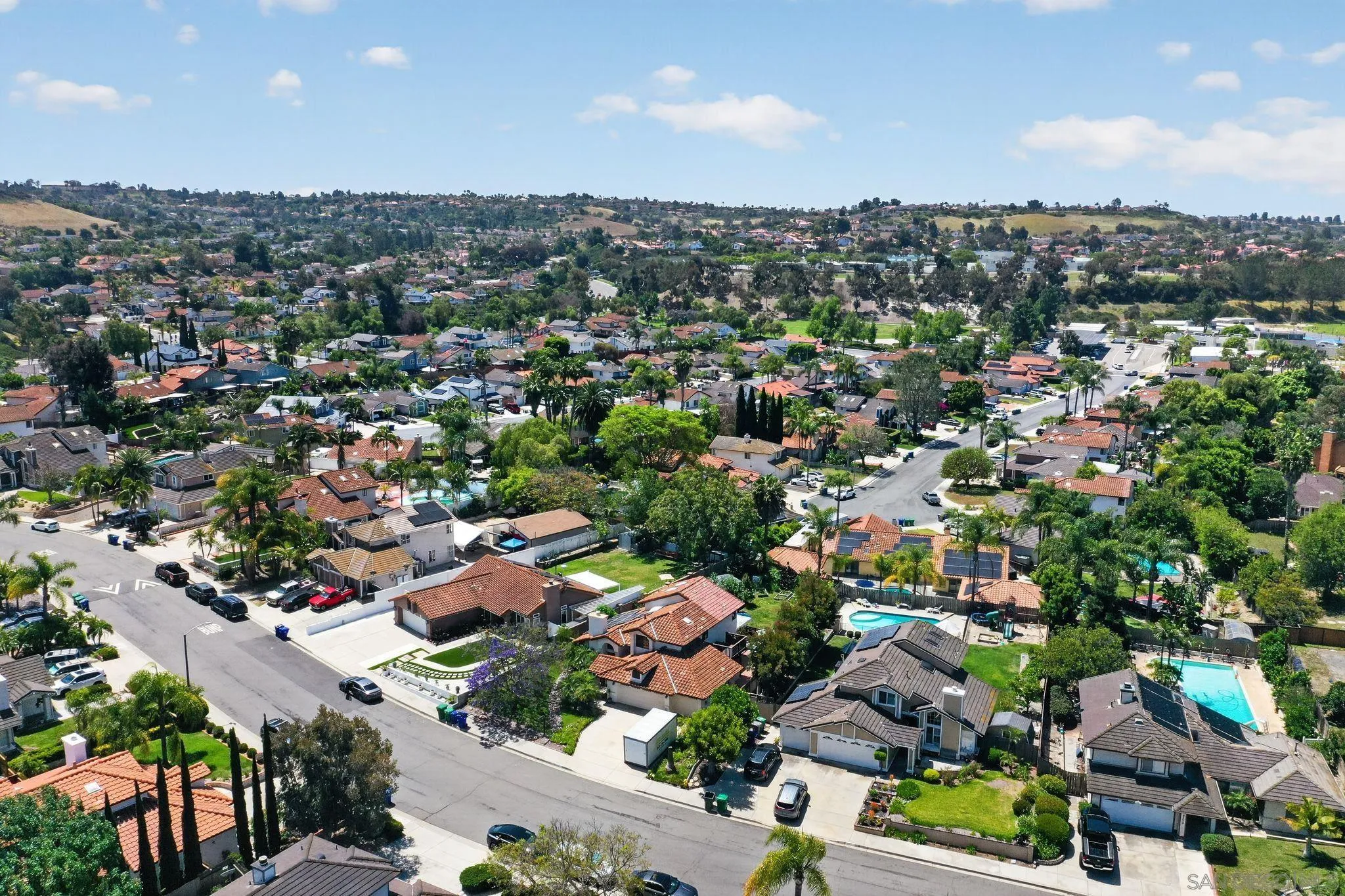 https://cdn.realtyfeed.com/cdn/127/260011096/6d1e2b444579805acc9c199f3ece24d2.webp