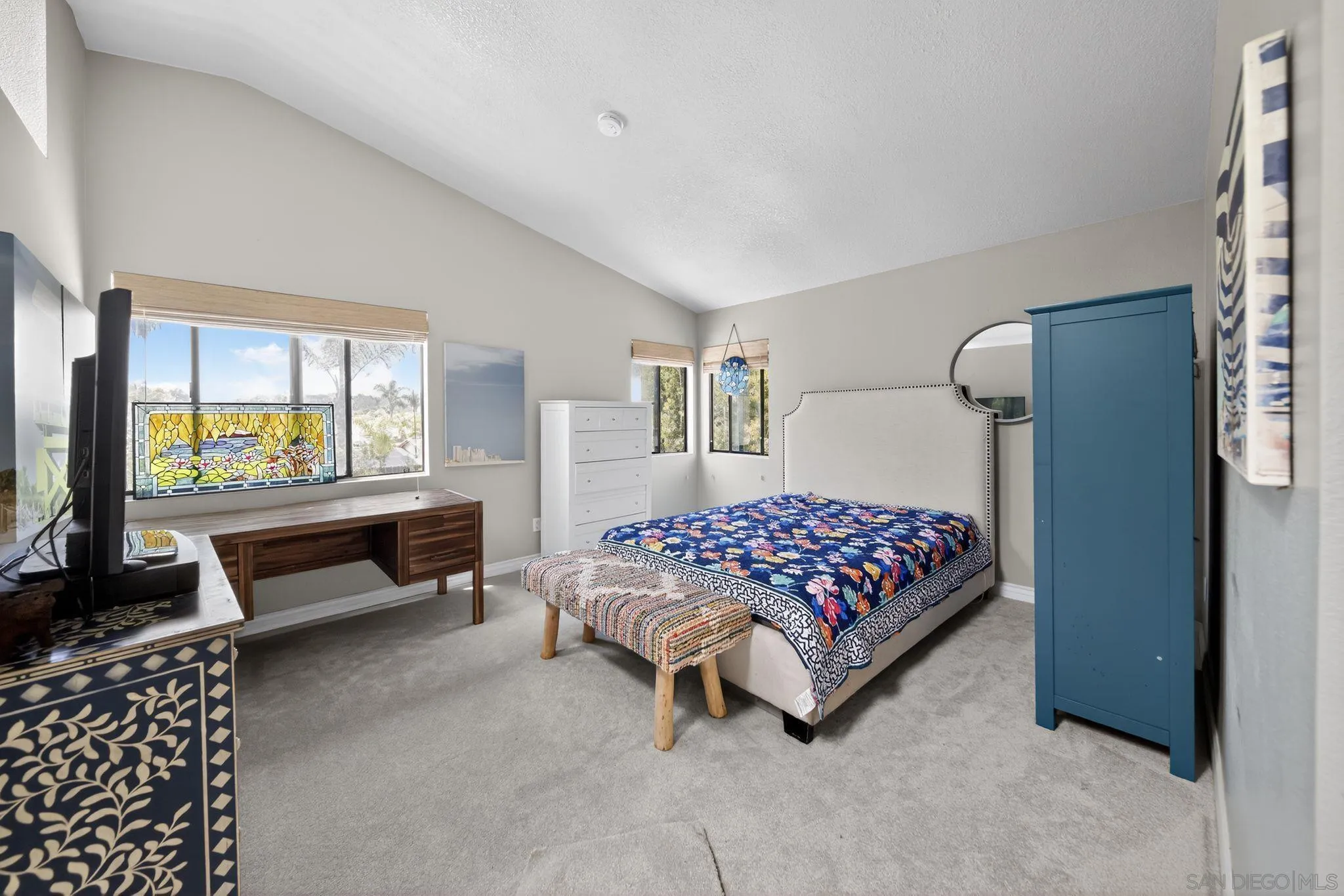 https://cdn.realtyfeed.com/cdn/127/260011096/a9b0070d9f7db720489f058add5ce683.webp