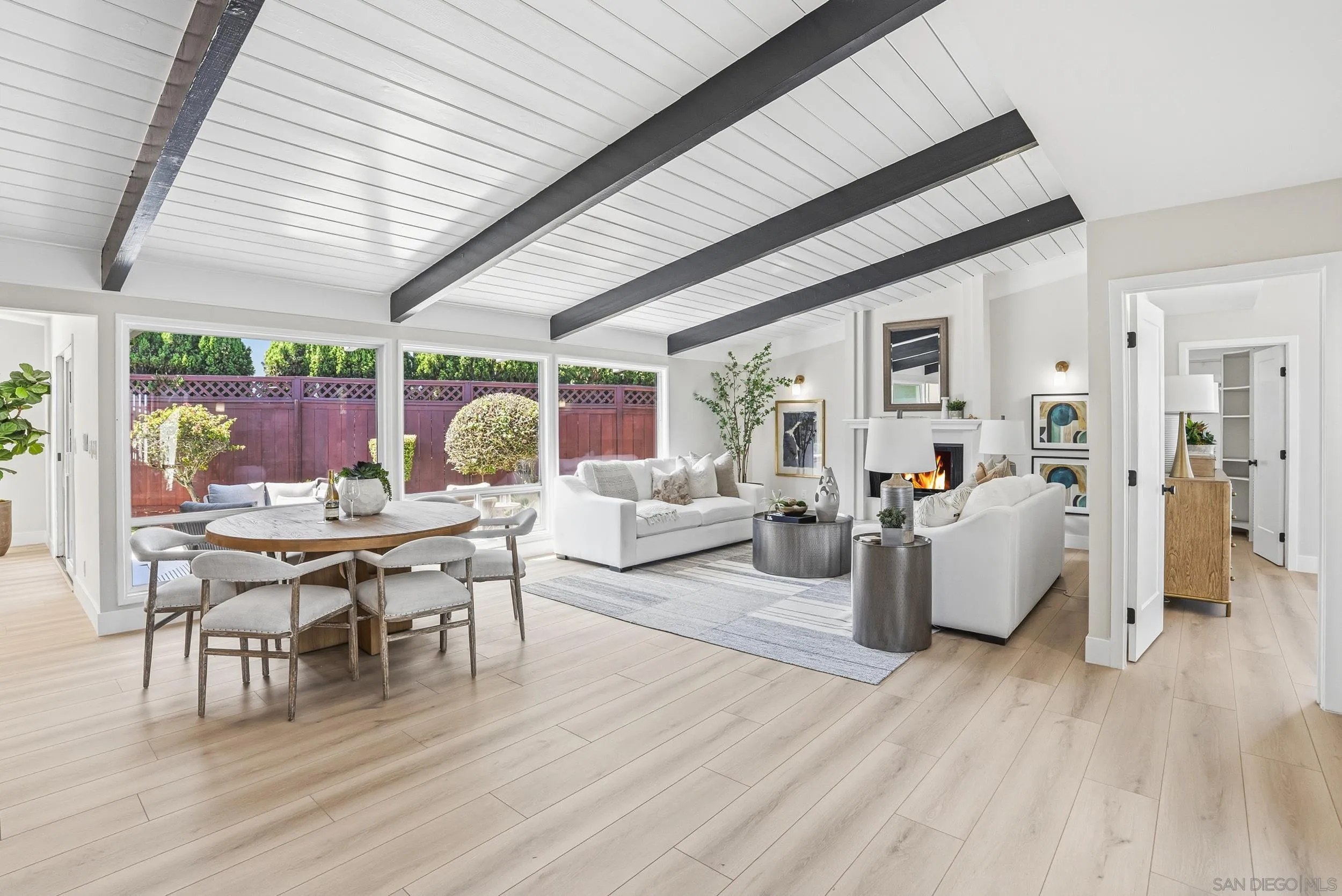 https://cdn.realtyfeed.com/cdn/127/260011098/091143811190a9bf9ec78f4b3deecf0a.webp