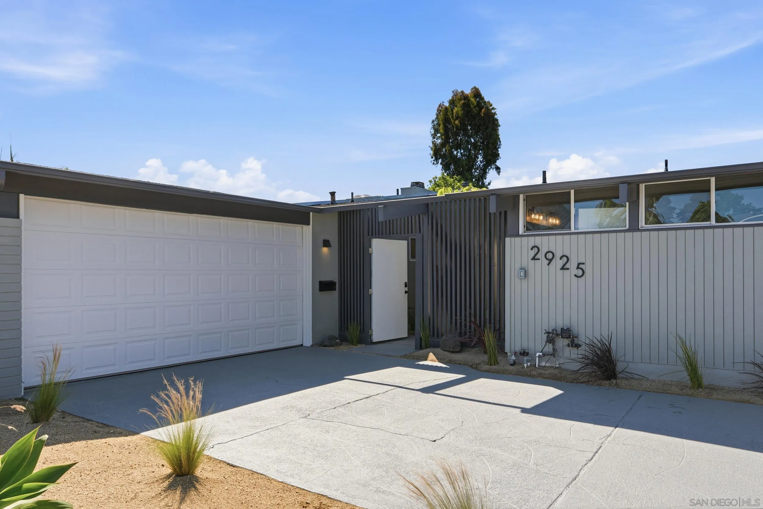 https://cdn.realtyfeed.com/cdn/127/260011098/26b493e180f152af1ea05b551a24b928.webp