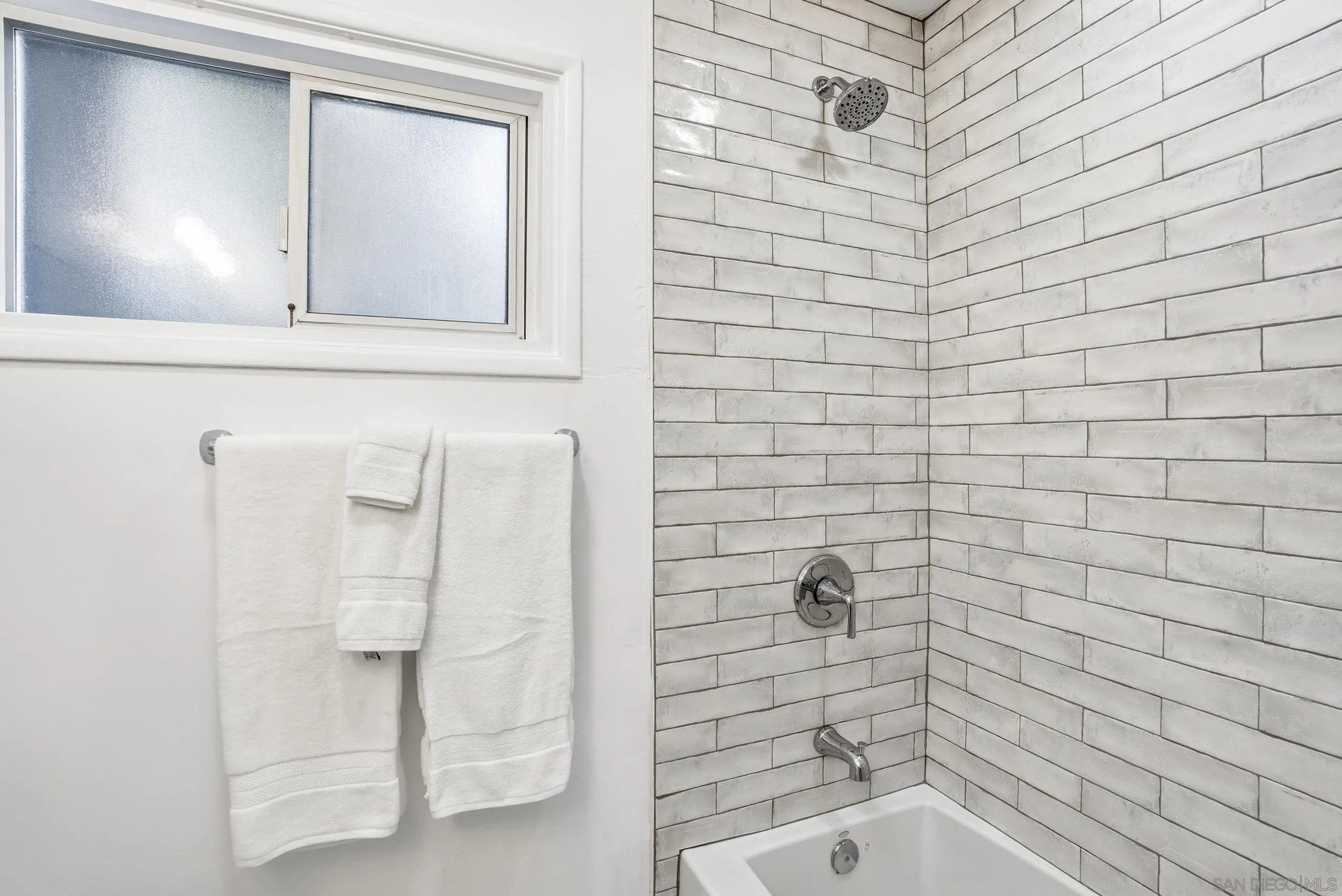 https://cdn.realtyfeed.com/cdn/127/260011098/31e076ee000abad8973f275dc8bf9050.webp