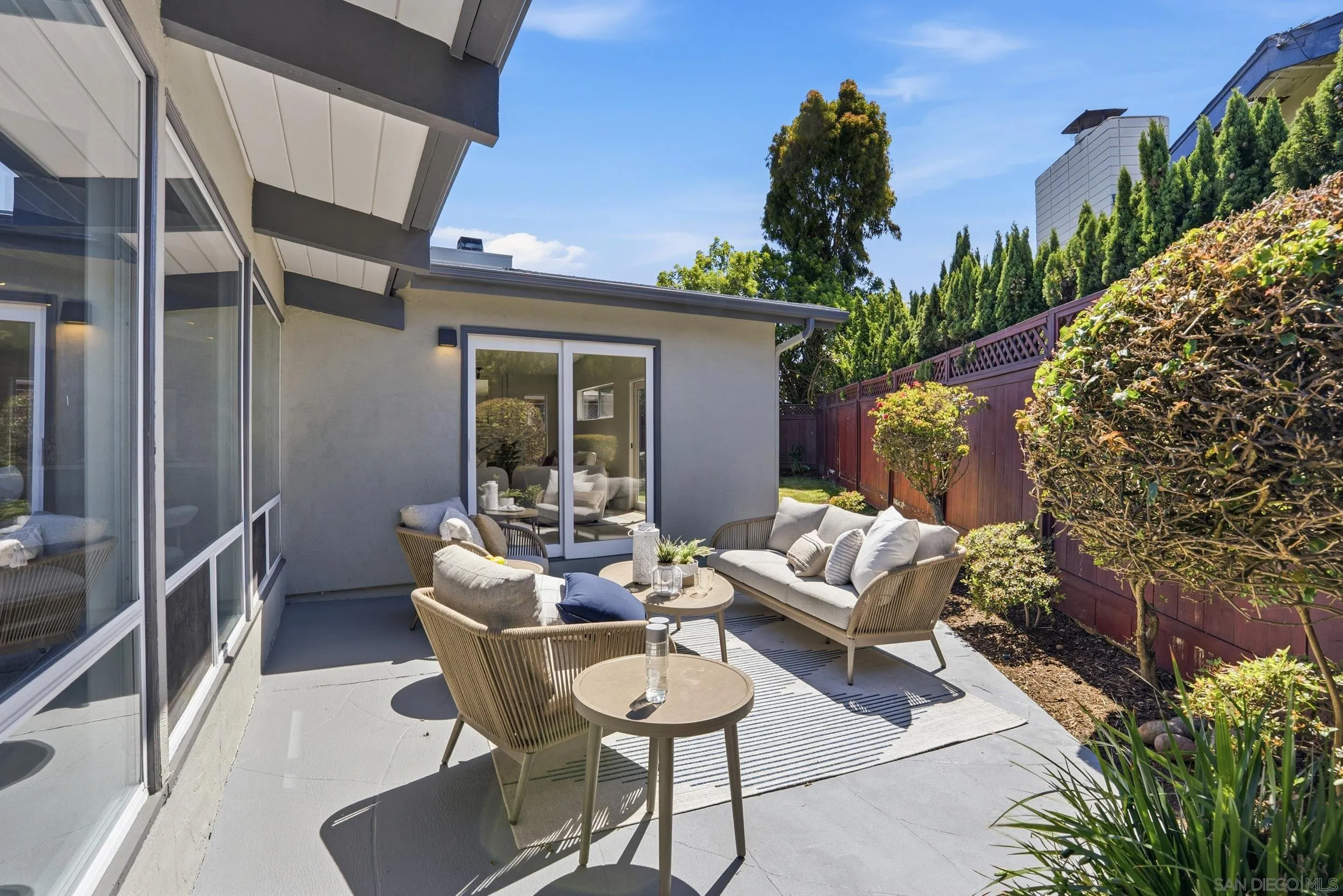 https://cdn.realtyfeed.com/cdn/127/260011098/8c10699f001d080142235c02c780d53a.webp