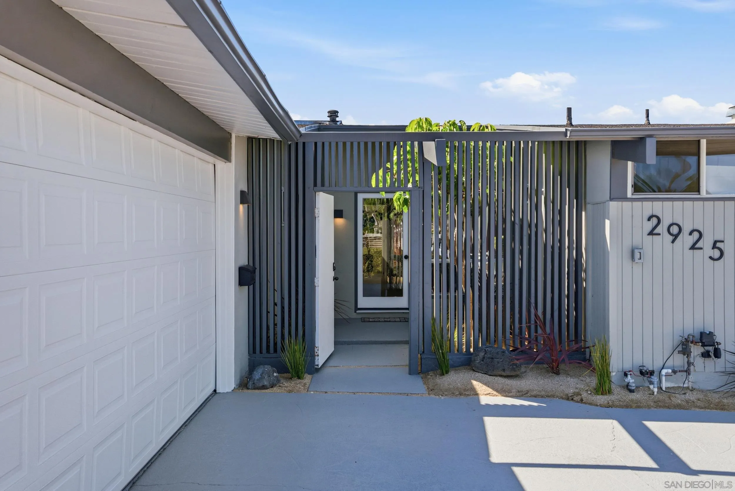 https://cdn.realtyfeed.com/cdn/127/260011098/eb96b6ea0ea18abbf5d6665ed229cbf1.webp