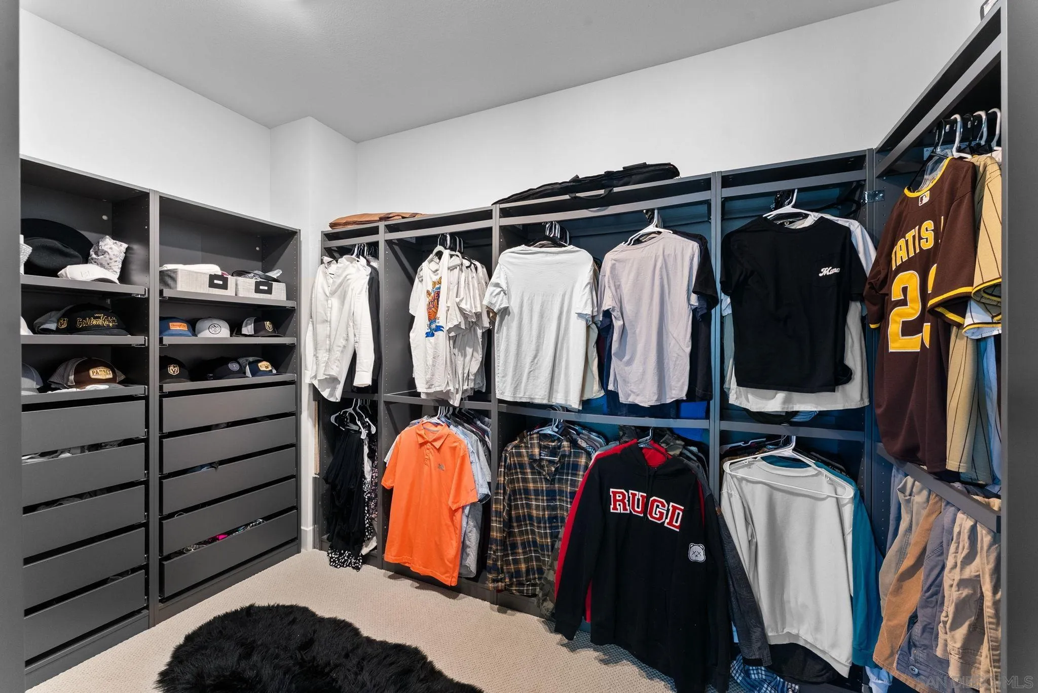 https://cdn.realtyfeed.com/cdn/127/2600111/c5dc922938060bf396783974515ead7b.webp