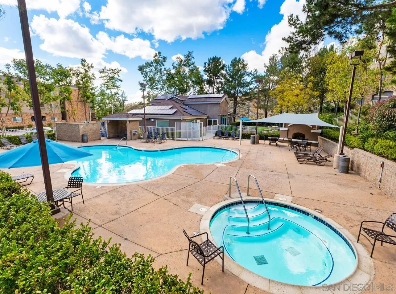 https://cdn.realtyfeed.com/cdn/127/260011101/892b109e05d76fcf8e7b4b860aa15733.webp