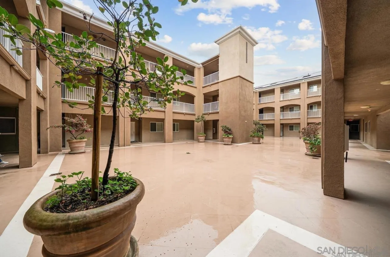 https://cdn.realtyfeed.com/cdn/127/260011101/ab39d3dfa92d25fda92b5bd2f439346c.webp