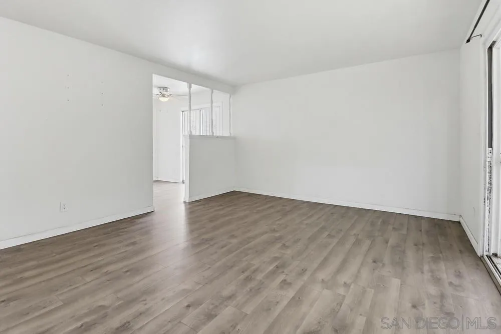 https://cdn.realtyfeed.com/cdn/127/260011102/06a3be2f9346f4d5f6f89d08ebfe7c21.webp