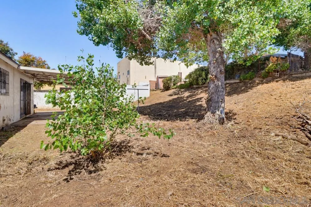 https://cdn.realtyfeed.com/cdn/127/260011102/76697053f4c050df6f0abb5cf35dfe89.webp