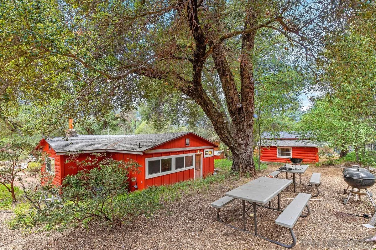 https://cdn.realtyfeed.com/cdn/127/260011104/774b2aeb1bcca3eeac67ff7492ba1472.webp