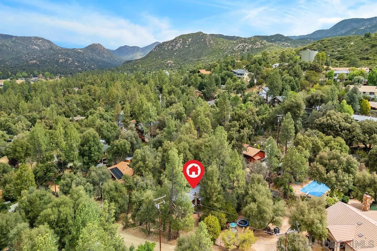https://cdn.realtyfeed.com/cdn/127/260011104/84aea57c9589152aaf0a925480c415c3.webp