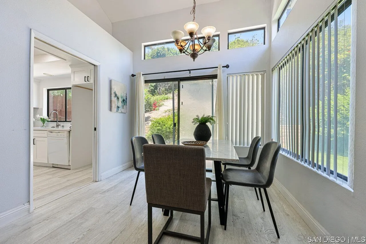 https://cdn.realtyfeed.com/cdn/127/260011108/c2737d69ff469f11585c21cbb5d491ef.webp