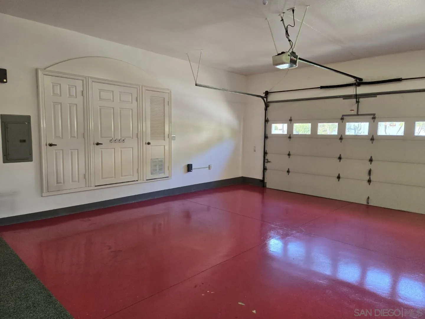 https://cdn.realtyfeed.com/cdn/127/260011109/368f406b9b61db143dde088000215c49.webp