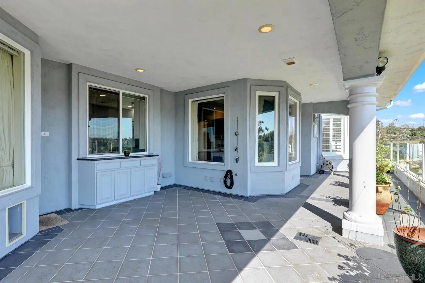 https://cdn.realtyfeed.com/cdn/127/260011109/8263a97b15b04c68b57a65b682bcea3d.webp