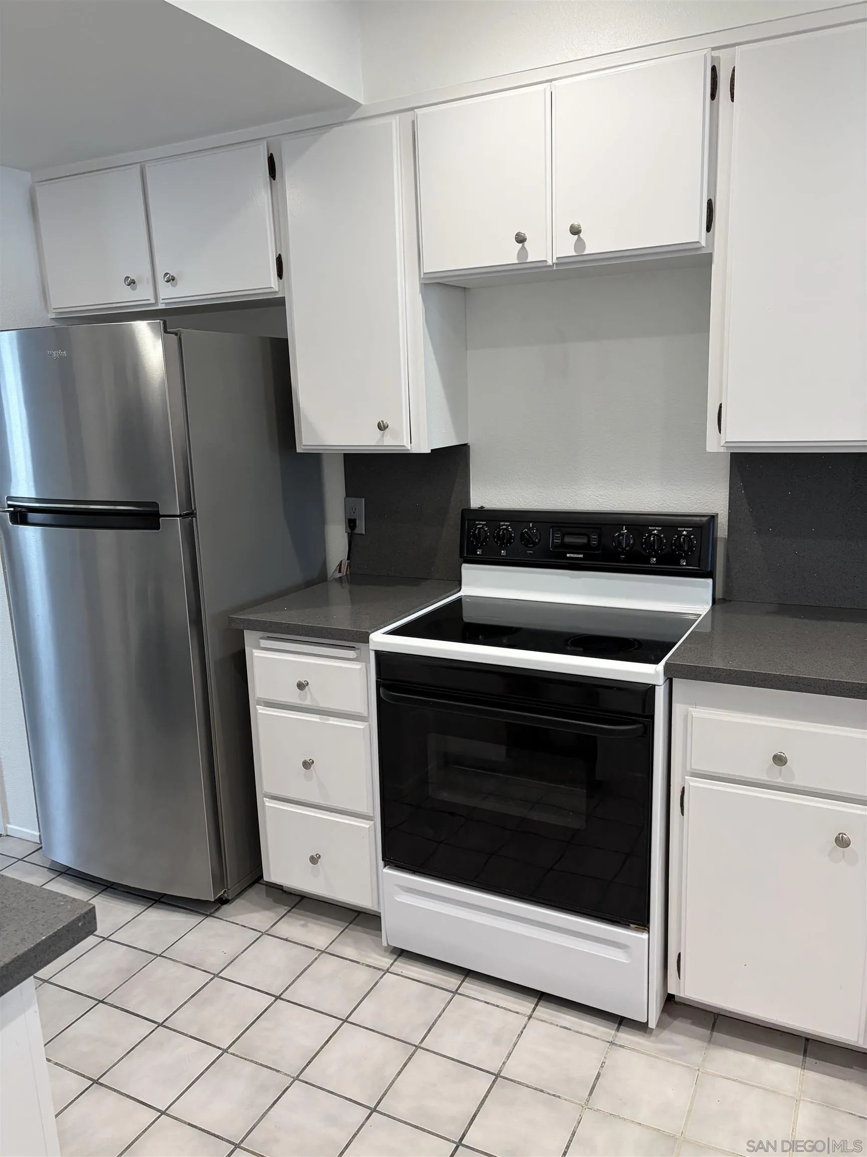 https://cdn.realtyfeed.com/cdn/127/260011110/72e048f8b5403deeb64095fe6ea58b4e.webp