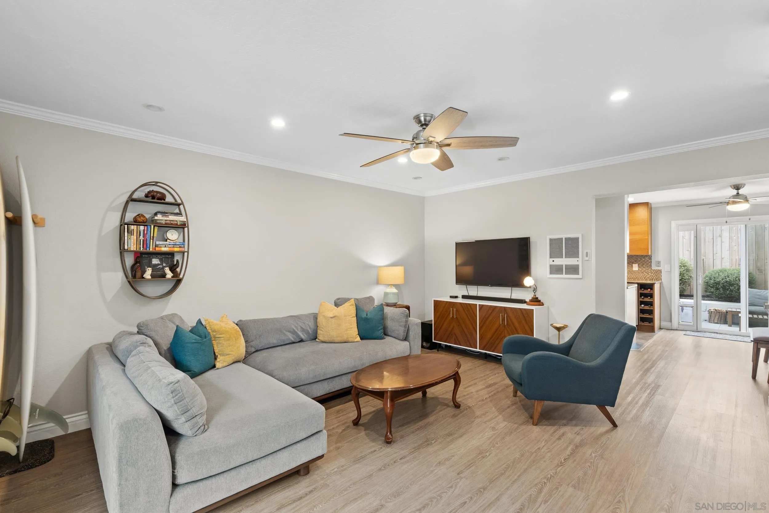 Photo #5: 260011113 Listing: Photo #5