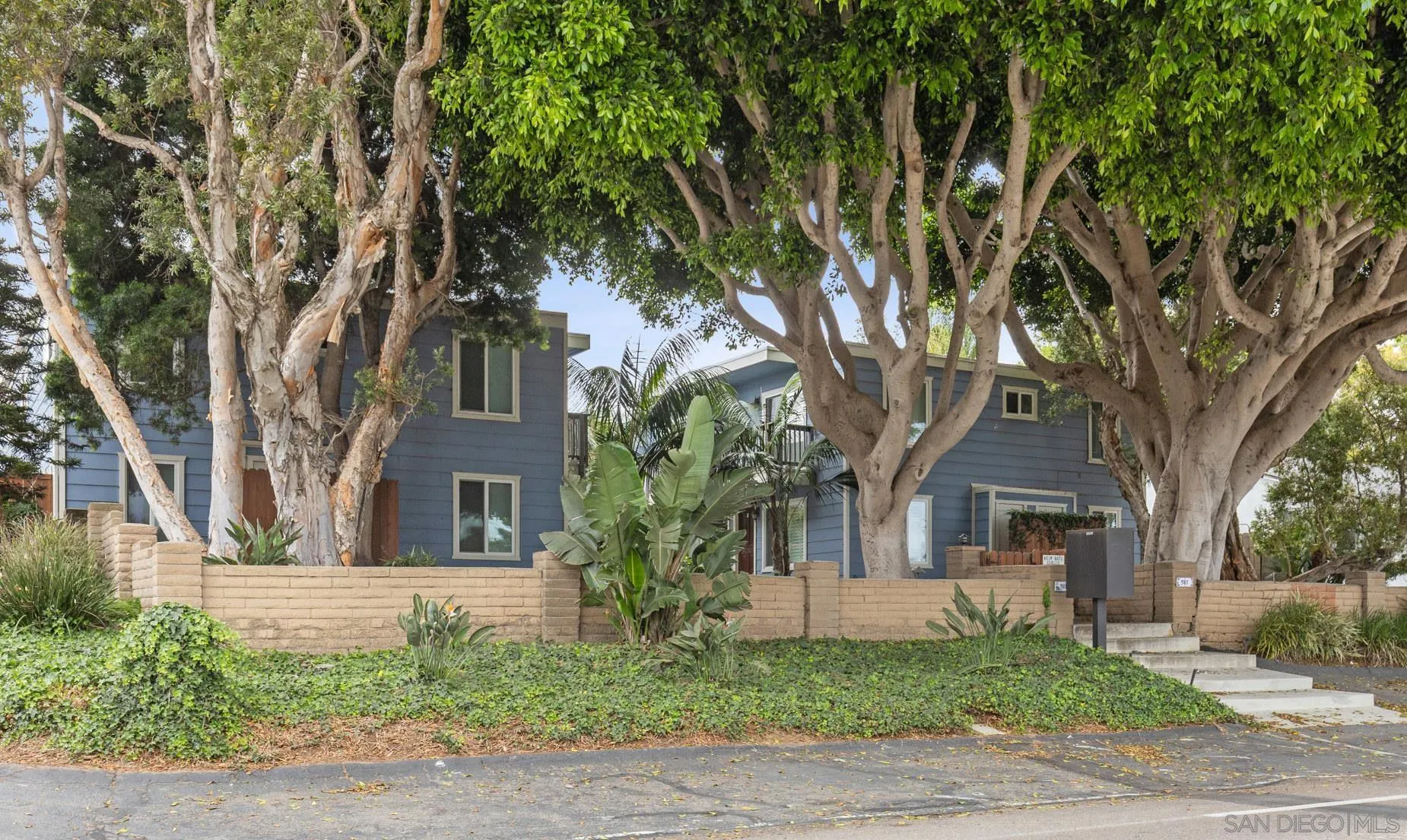 Photo #23: 260011113 Listing: Photo #23