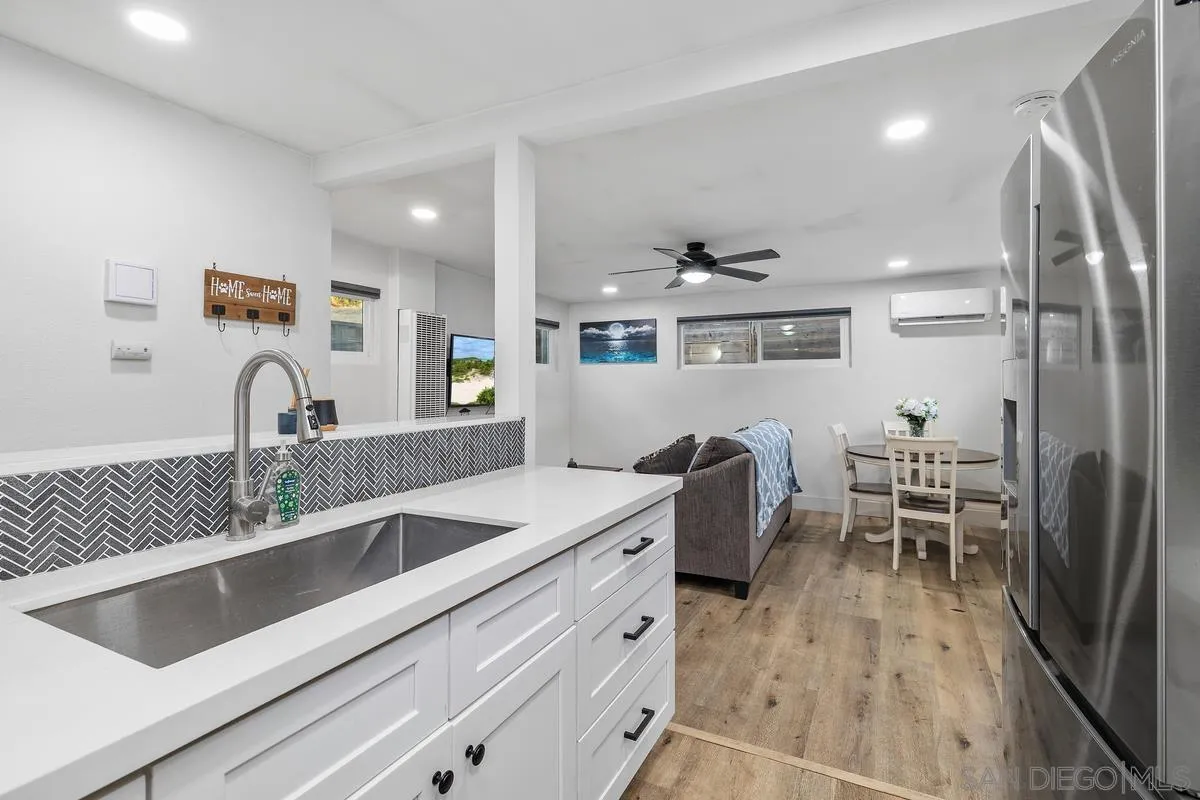 https://cdn.realtyfeed.com/cdn/127/260011114/2ebc56525eb3b2f1a45ff6cab4afb18f.webp