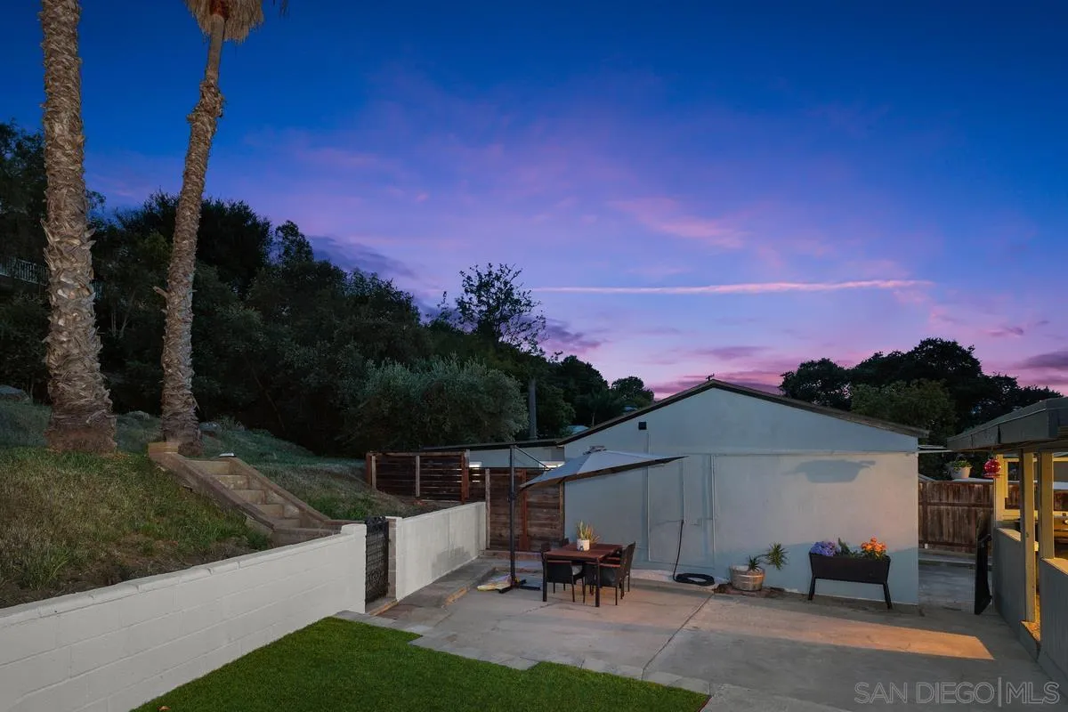 https://cdn.realtyfeed.com/cdn/127/260011114/582544442c2c80f44de46819f370b3a4.webp