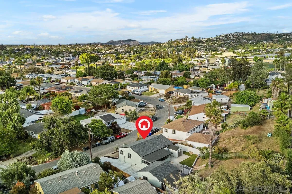 https://cdn.realtyfeed.com/cdn/127/260011114/62504730d2cb8b37c7f25e2d306d5e5f.webp