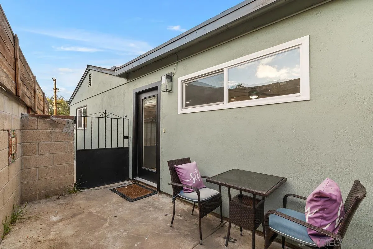 https://cdn.realtyfeed.com/cdn/127/260011114/64e41297d4063abdcc650cc44fc07158.webp