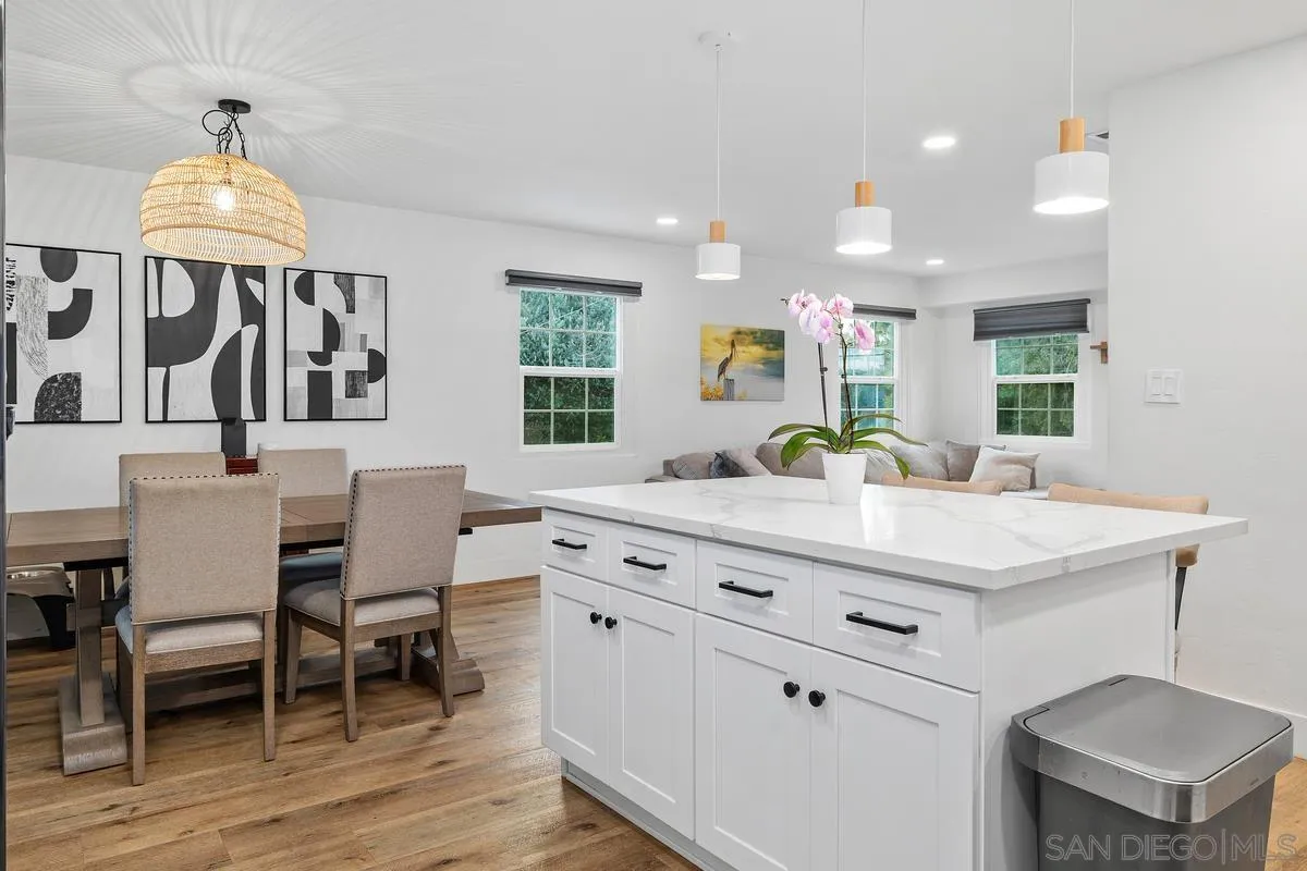 https://cdn.realtyfeed.com/cdn/127/260011114/7f2acd59560f188cdd7a415237703dac.webp