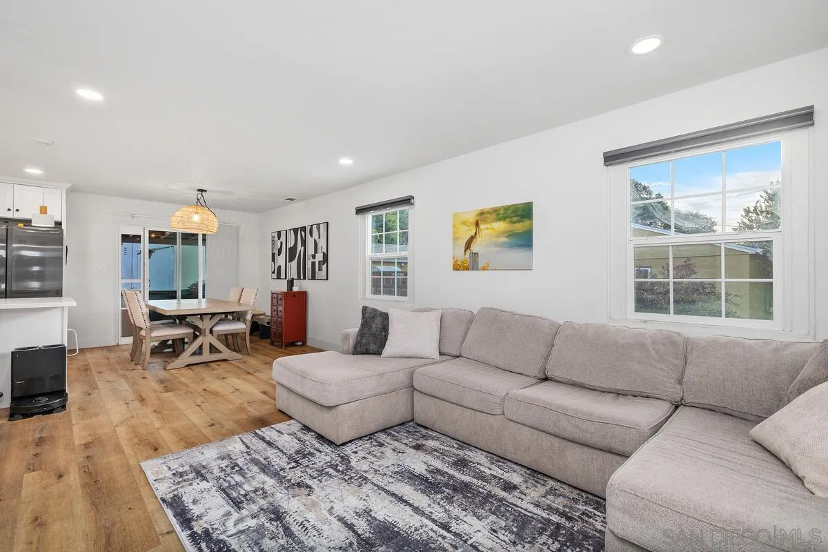 https://cdn.realtyfeed.com/cdn/127/260011114/a0e33a3990e5b20f53ed62ee4c03e073.webp