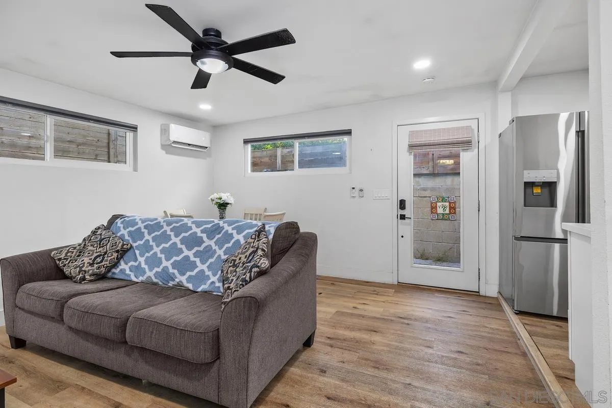 https://cdn.realtyfeed.com/cdn/127/260011114/b77b9db6e0352e7198305347a7123204.webp