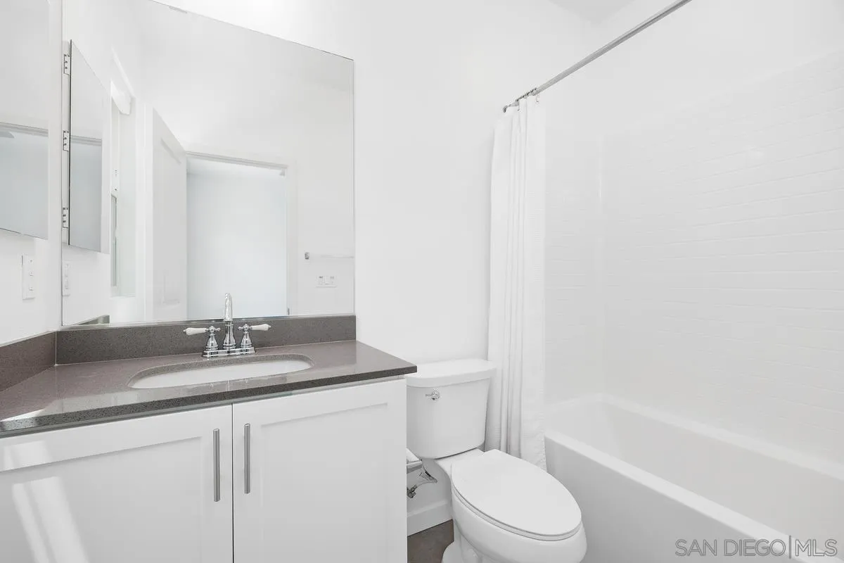 Photo #21: 260011116 Listing: Photo #21