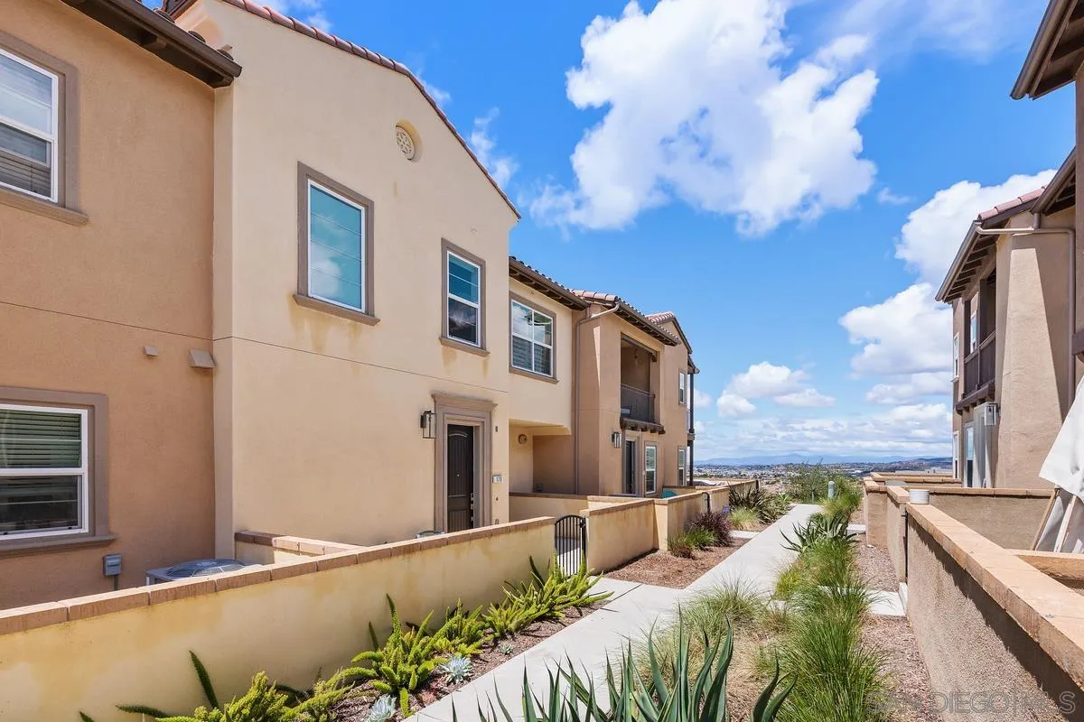 Photo #5: 260011116 Listing: Photo #5