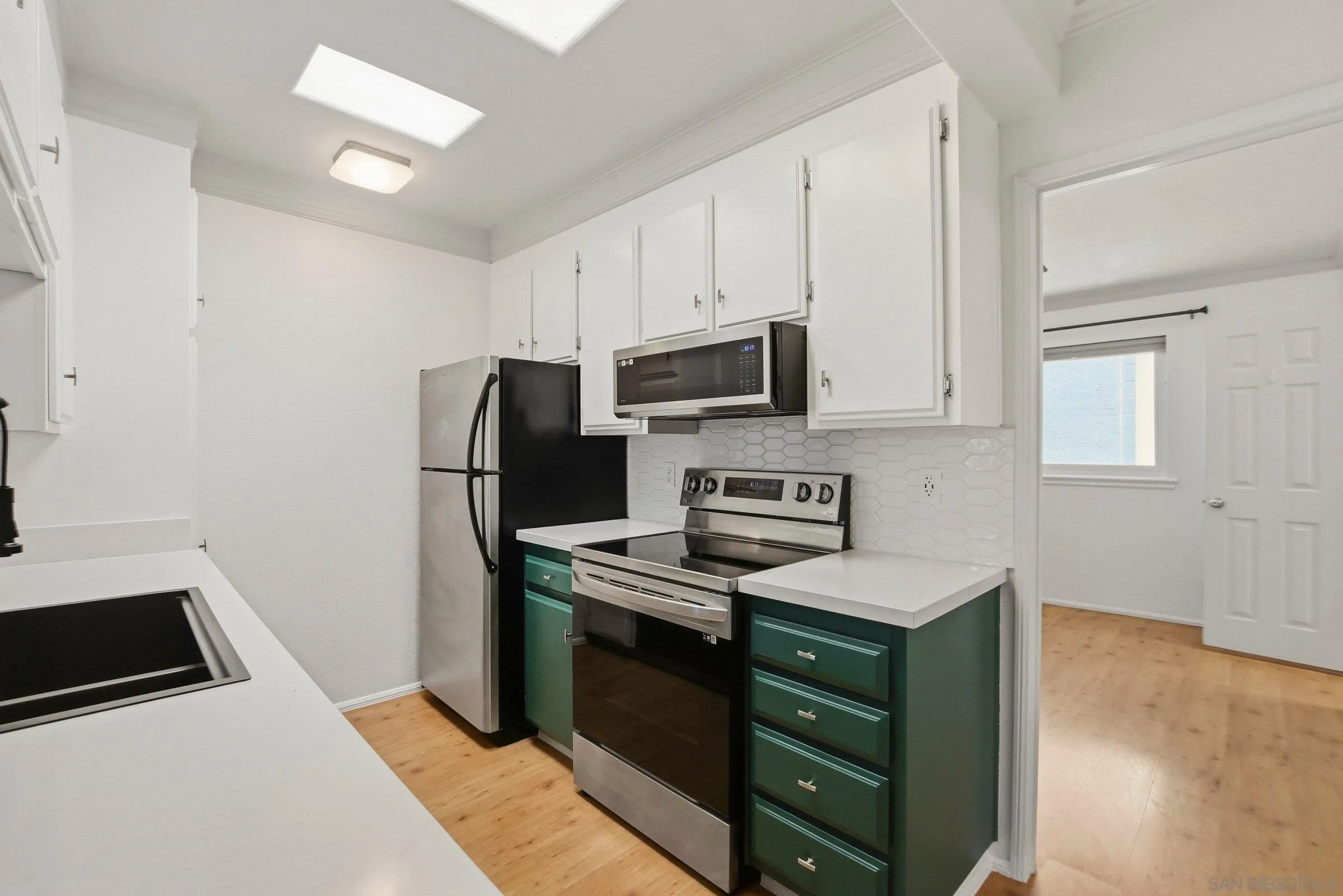 https://cdn.realtyfeed.com/cdn/127/260011117/40cc4ab780a0b3dbdf7a02e74a87a4f6.webp