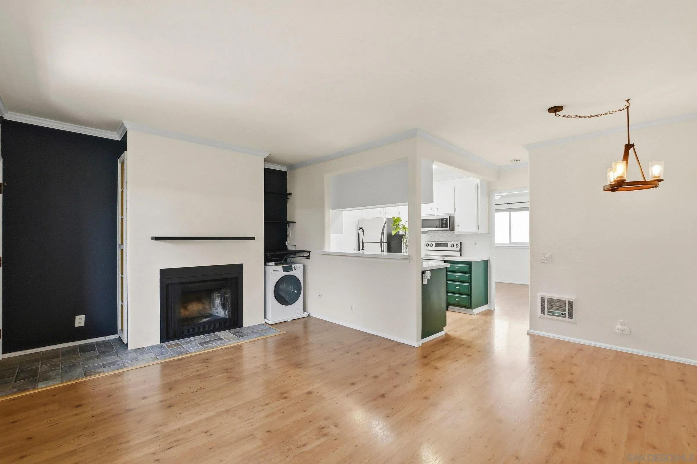 https://cdn.realtyfeed.com/cdn/127/260011117/61105399463b0f1eb16a574322097048.webp