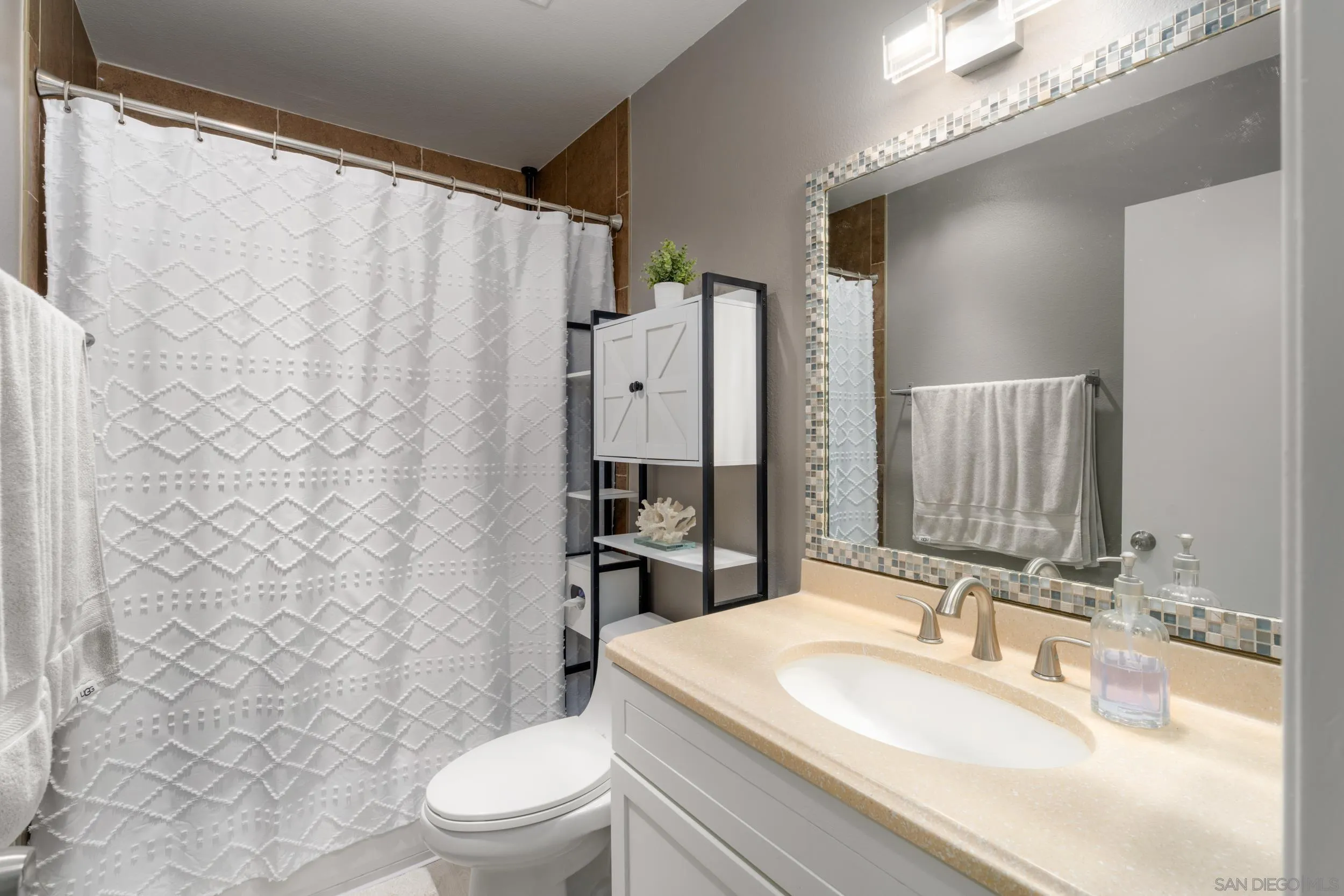 Photo #18: 260011119 Listing: Photo #18