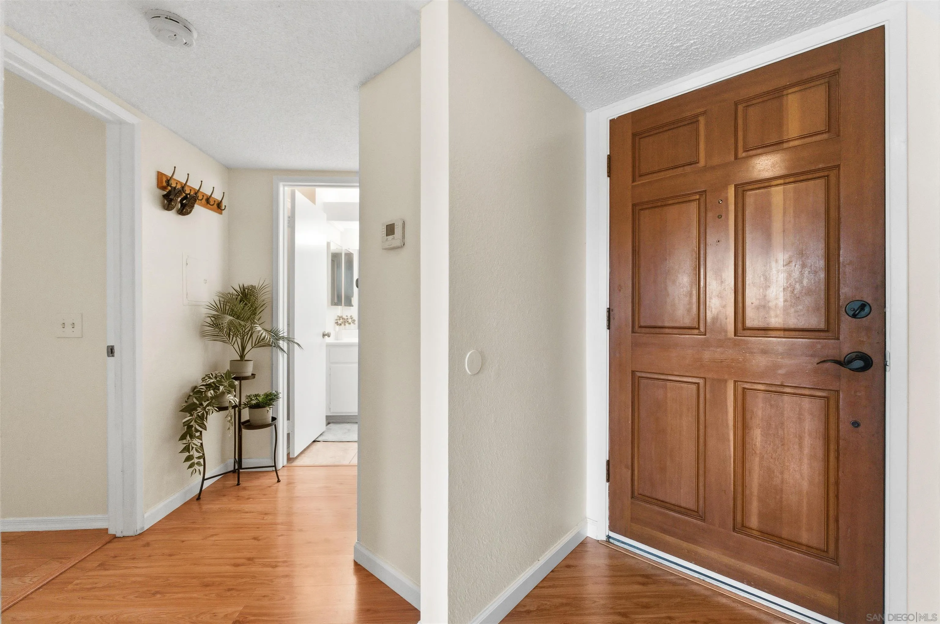 https://cdn.realtyfeed.com/cdn/127/260011120/5cc31f77c66d2e8acd55fc53e7bec022.webp