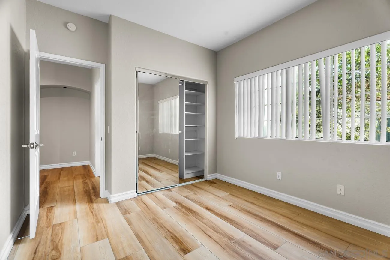 https://cdn.realtyfeed.com/cdn/127/260011121/6b1a20b10e9d21f40d3ade620632f415.webp