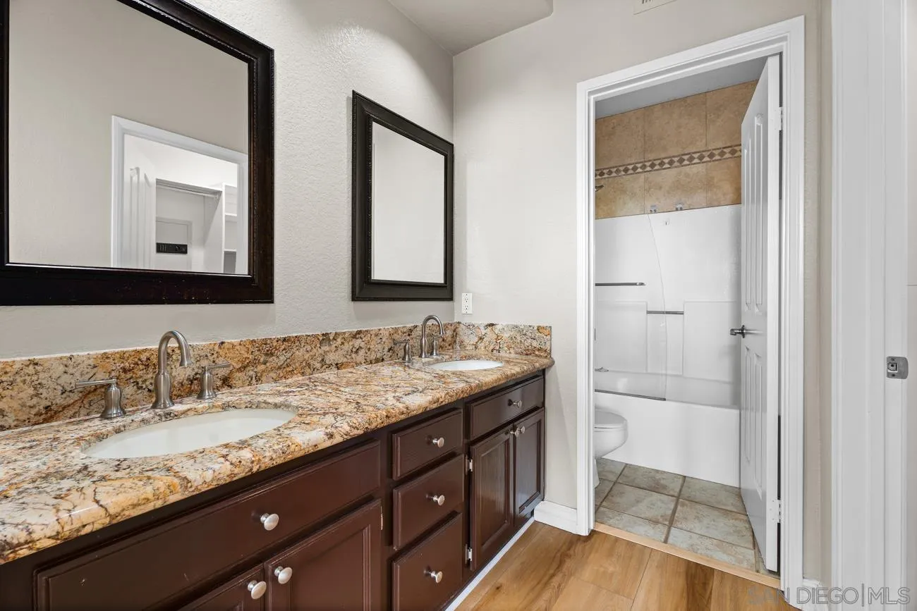 https://cdn.realtyfeed.com/cdn/127/260011121/ffac0b0f9cbb8fa09f4a0dd6104fcb85.webp