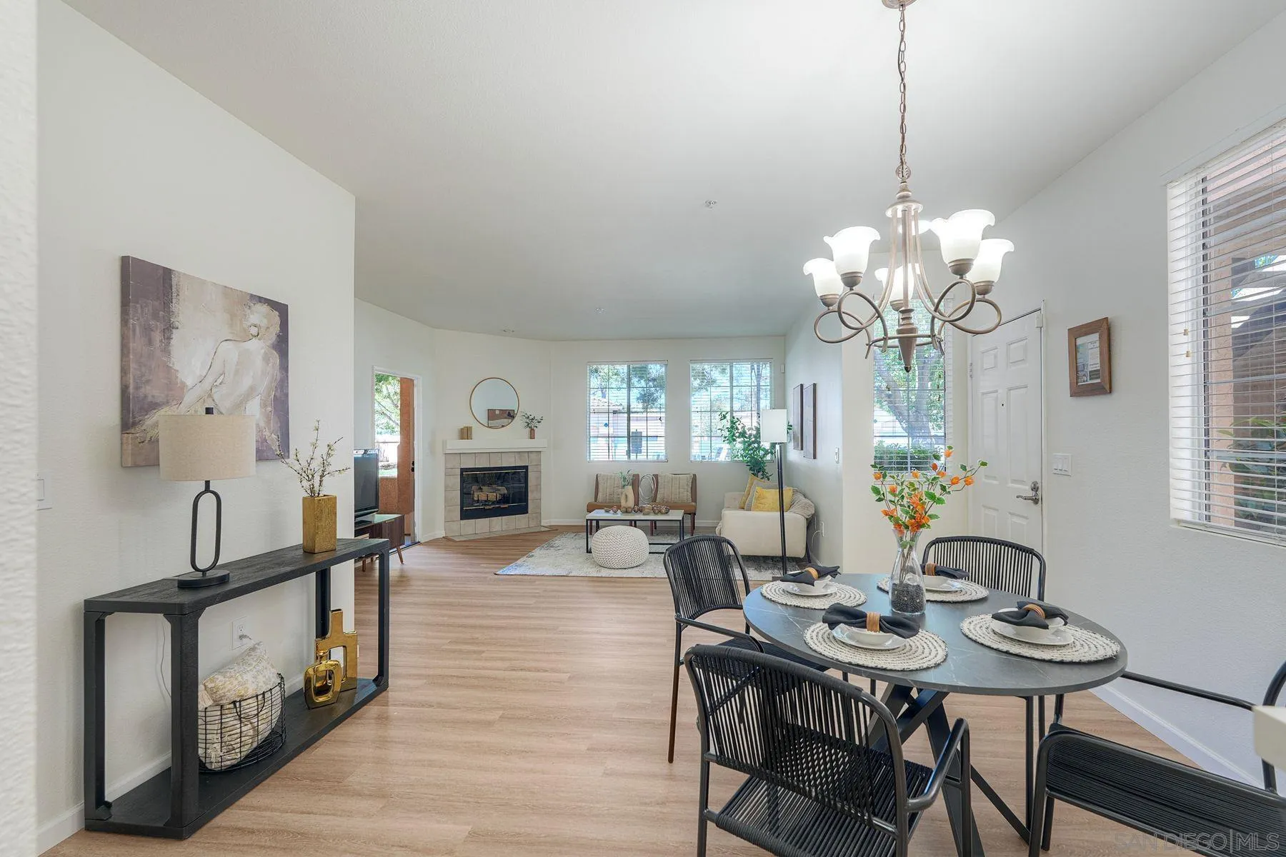 https://cdn.realtyfeed.com/cdn/127/260011128/2f534d5e7464c3a64b5914bd71c35b1e.webp