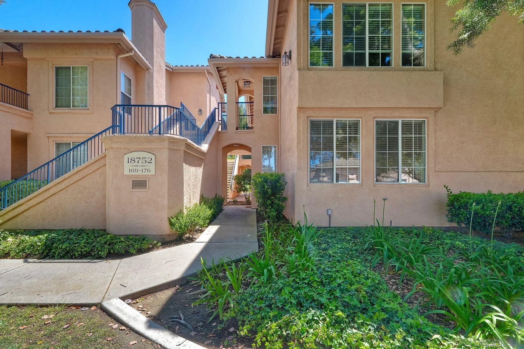 https://cdn.realtyfeed.com/cdn/127/260011128/92bbe4c2d312841f50de184d6239ae42.webp