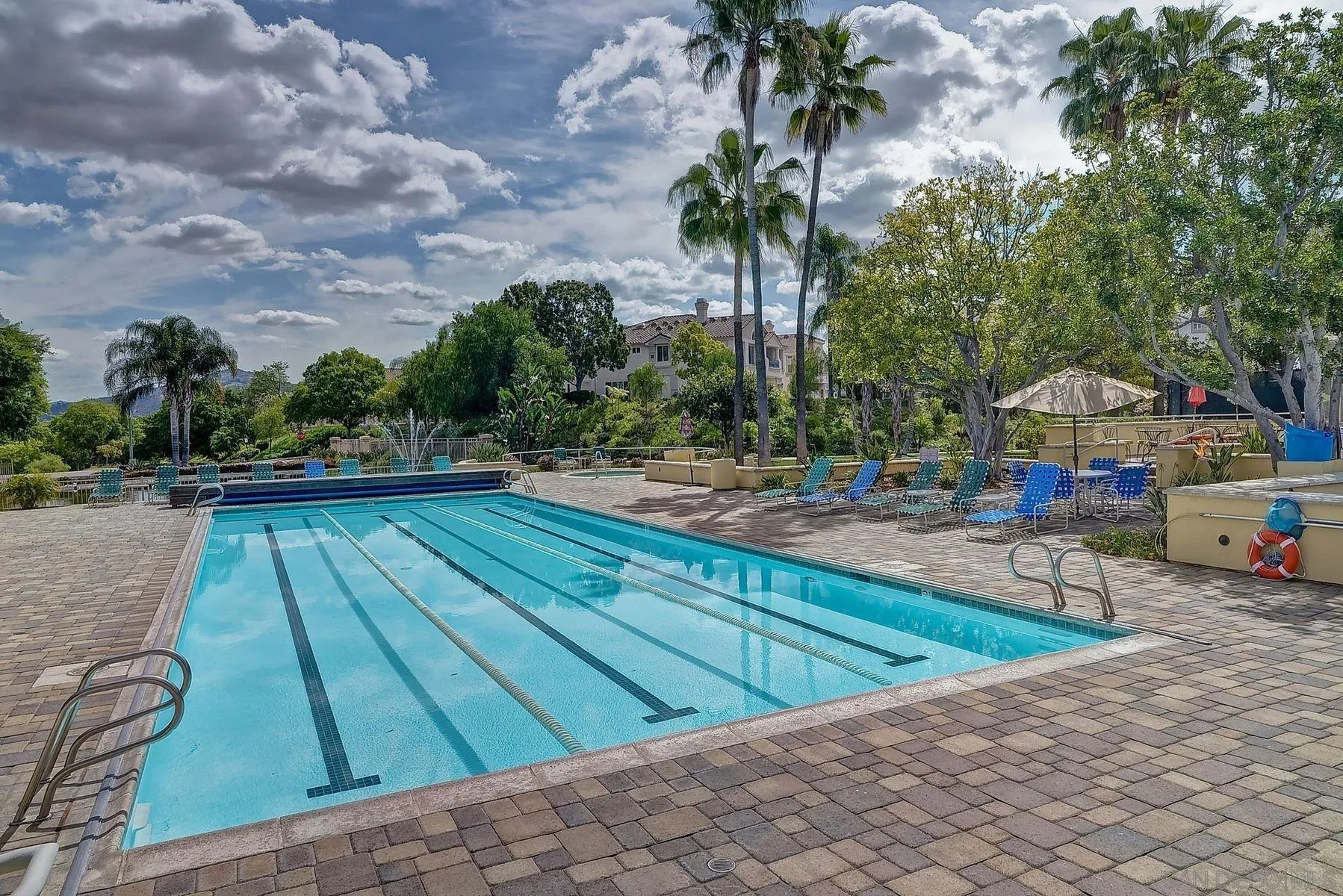 https://cdn.realtyfeed.com/cdn/127/260011128/b6eba420908bf370072dd67452e3b682.webp