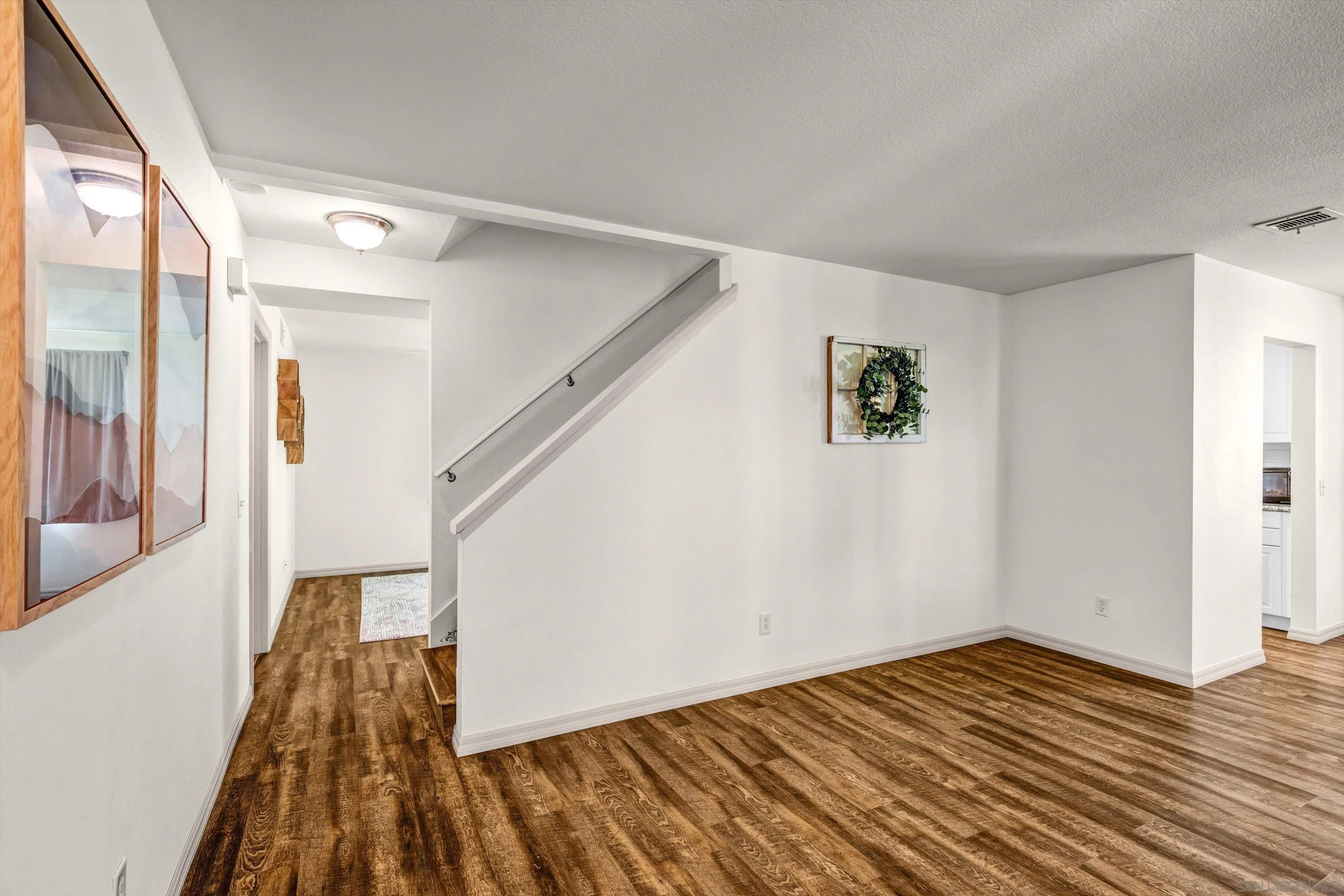 https://cdn.realtyfeed.com/cdn/127/260011129/a9f551bb74818dcd962d8e60aaed6c33.webp