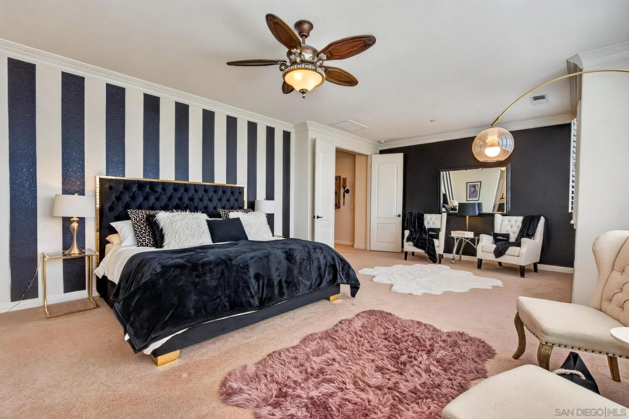 https://cdn.realtyfeed.com/cdn/127/260011130/1cfaaa2d305b2ef1c6529802e9c3f375.webp