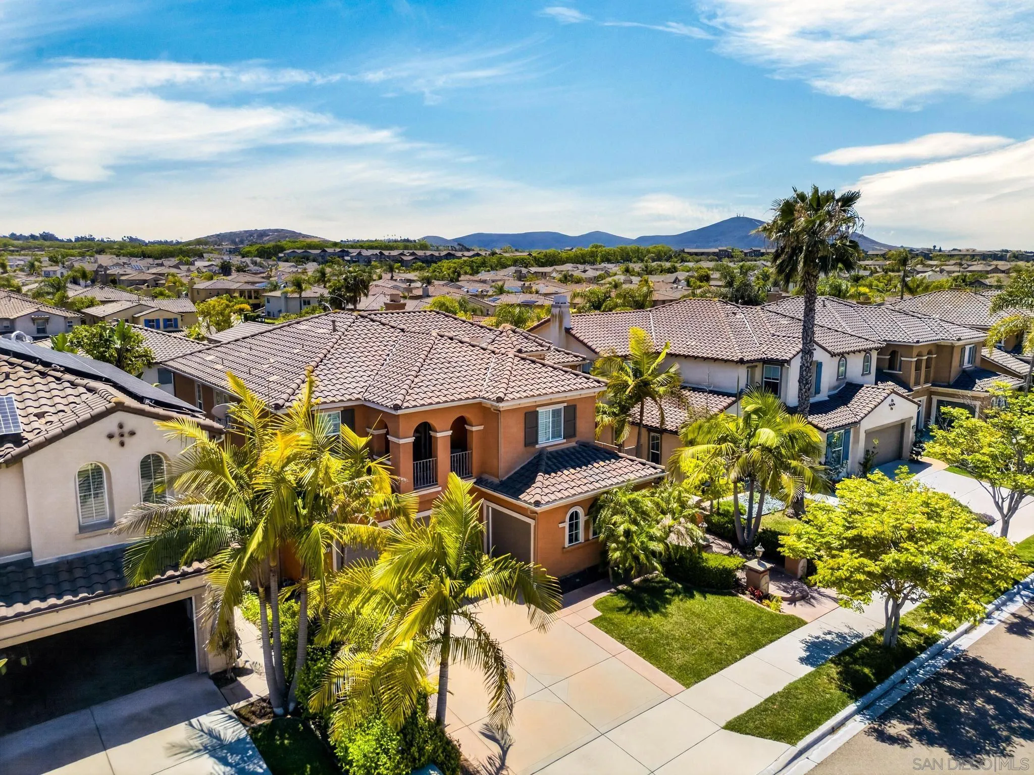 https://cdn.realtyfeed.com/cdn/127/260011130/9b37534f4d32df7fd00d29f5b5dd8d3e.webp