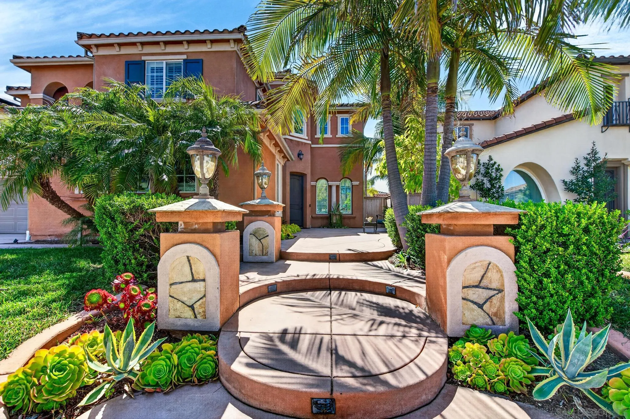 https://cdn.realtyfeed.com/cdn/127/260011130/fbbce92785b8915b051d7e4f28c2764c.webp