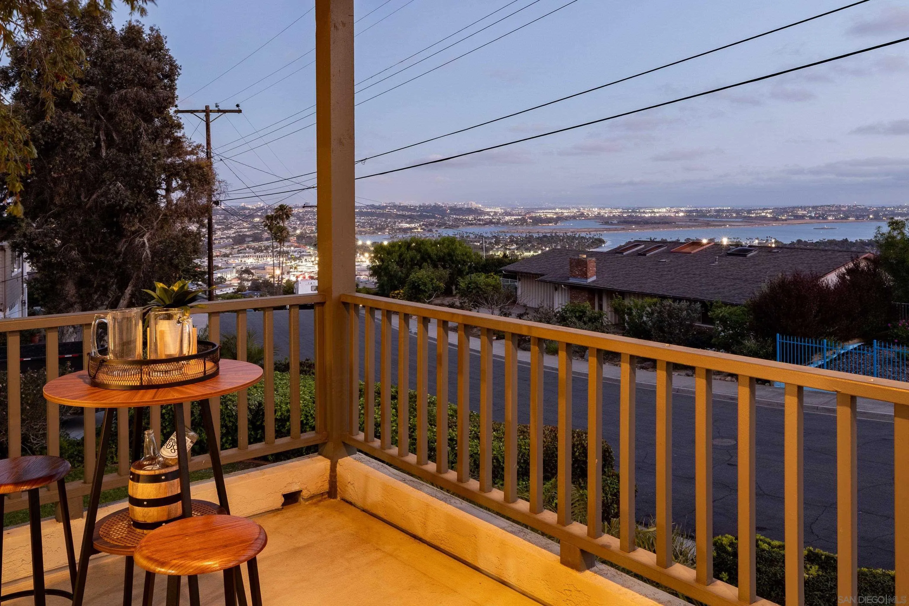 https://cdn.realtyfeed.com/cdn/127/260011131/2bfb7f9059ae7fdbf2ccb68a3270b74c.webp