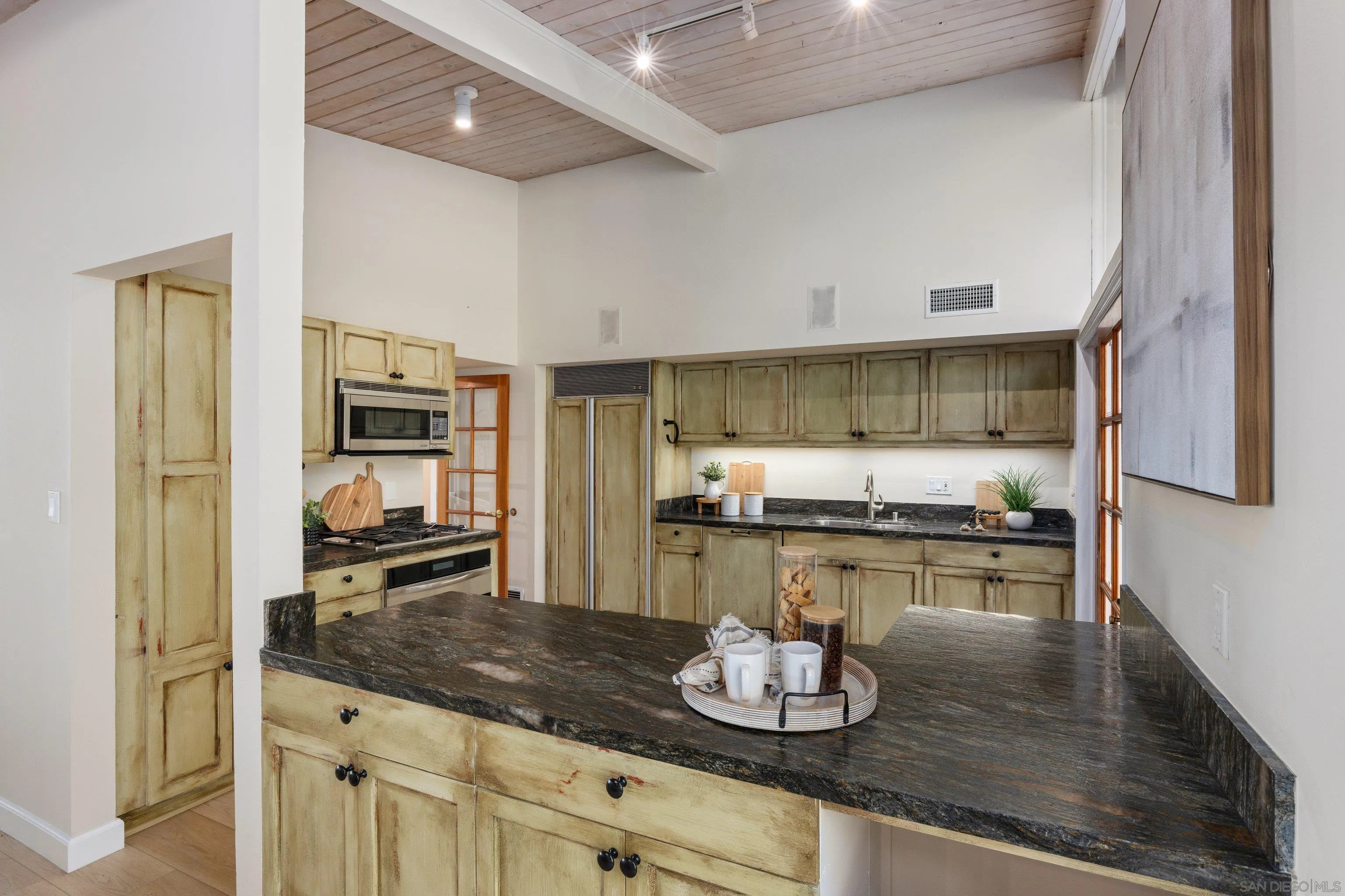 https://cdn.realtyfeed.com/cdn/127/260011131/9c232be4362e1da495a0238d58d0c052.webp