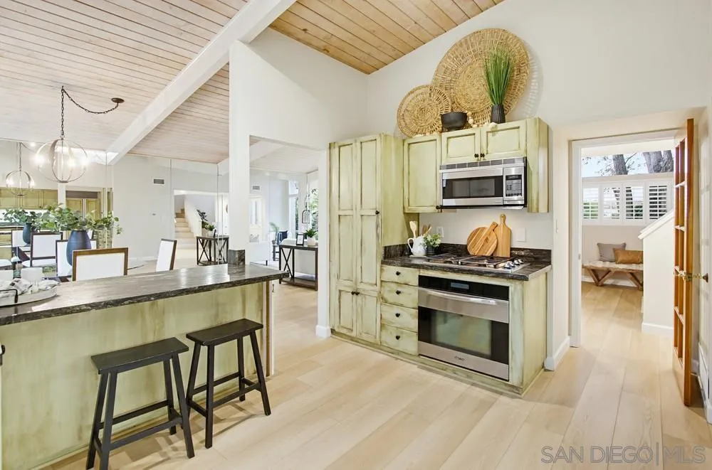 https://cdn.realtyfeed.com/cdn/127/260011131/ead045dcfa49fac99c6c70bc67160af6.webp