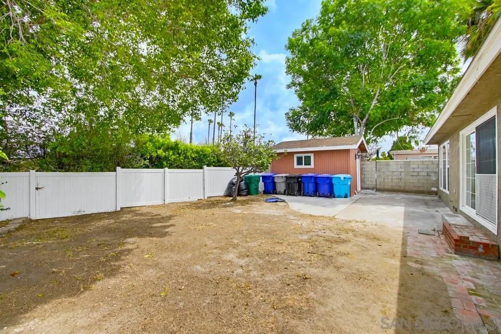 https://cdn.realtyfeed.com/cdn/127/260011133/04bed32180b90d526cf54be9209ca6f3.webp