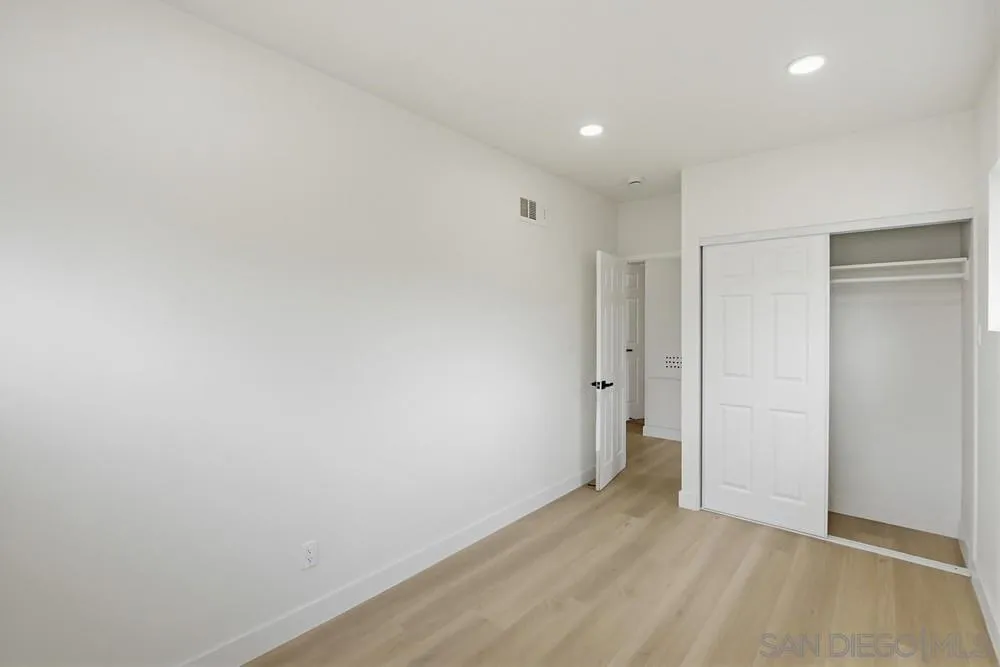 https://cdn.realtyfeed.com/cdn/127/260011133/2ebd5a908863938d52359b4b6c5d2762.webp